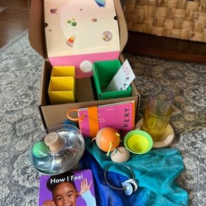 Lovevery The Explorer 9-10m kit